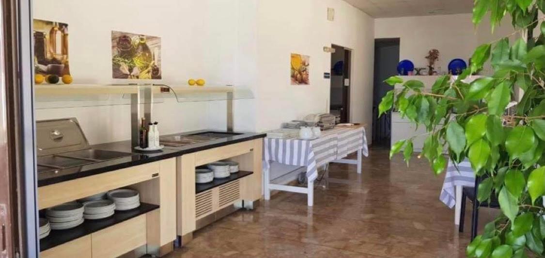 Mediterranean Hotel Karpathos Esterno foto